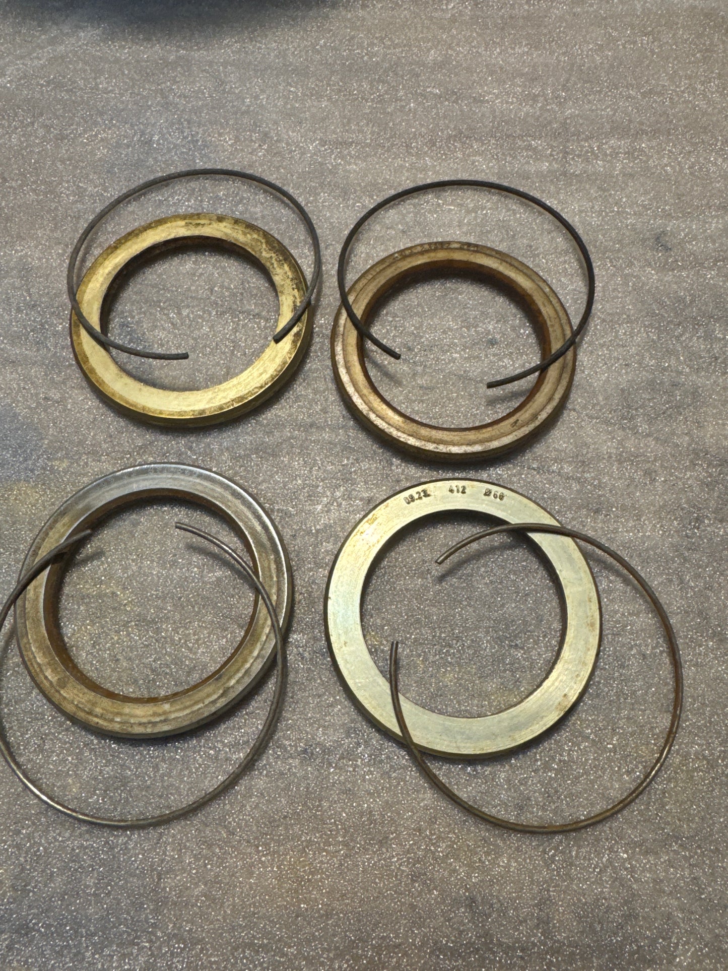 BBS LM , RS2 ,RSGT hub rings 82mm to 60mm 09.23 412 genuine set of 4 good used condition.