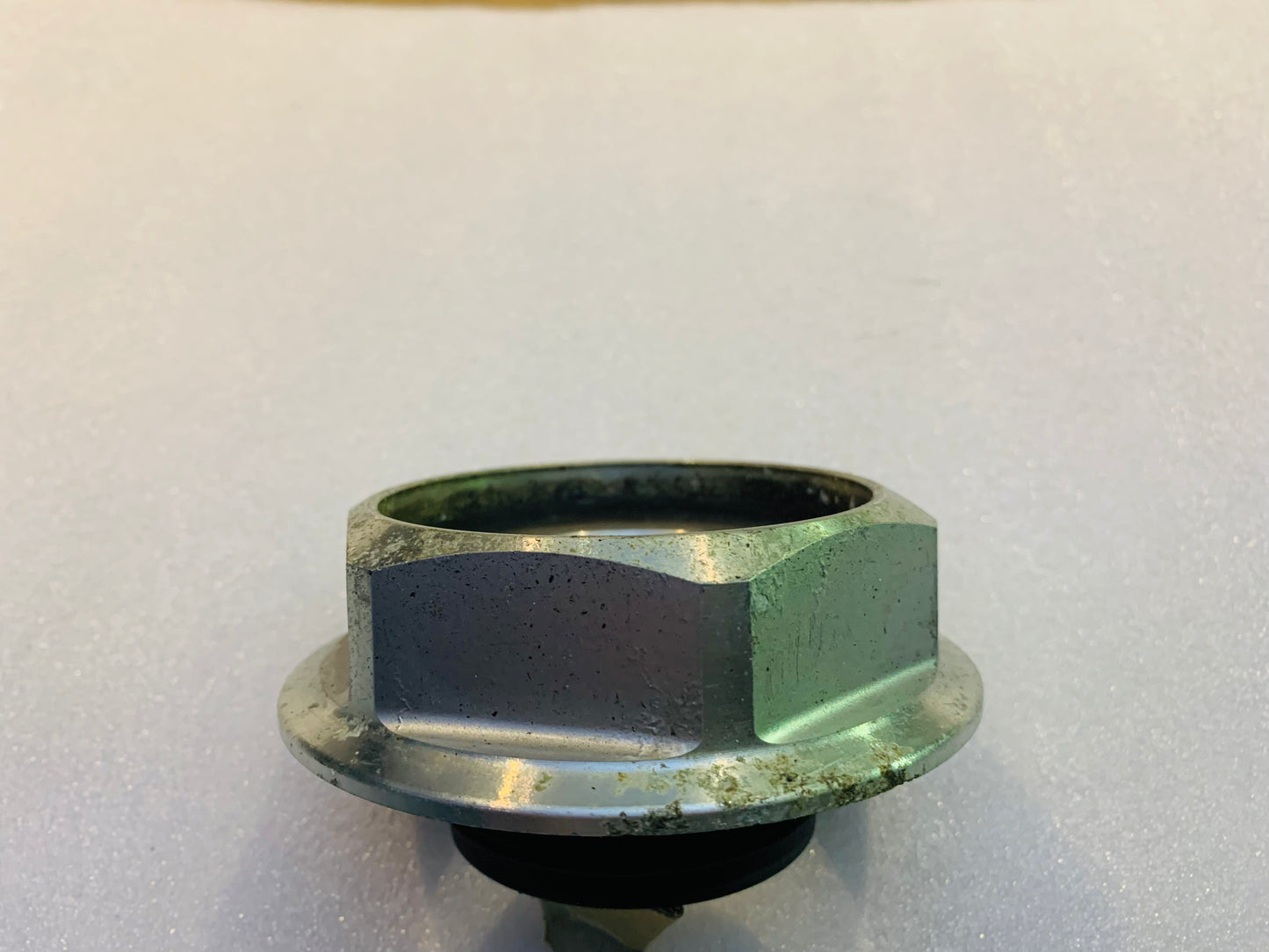 Single High Hex cap ,small tread for 15” BBS RS  30 holes Faces used condition original part # 0924032