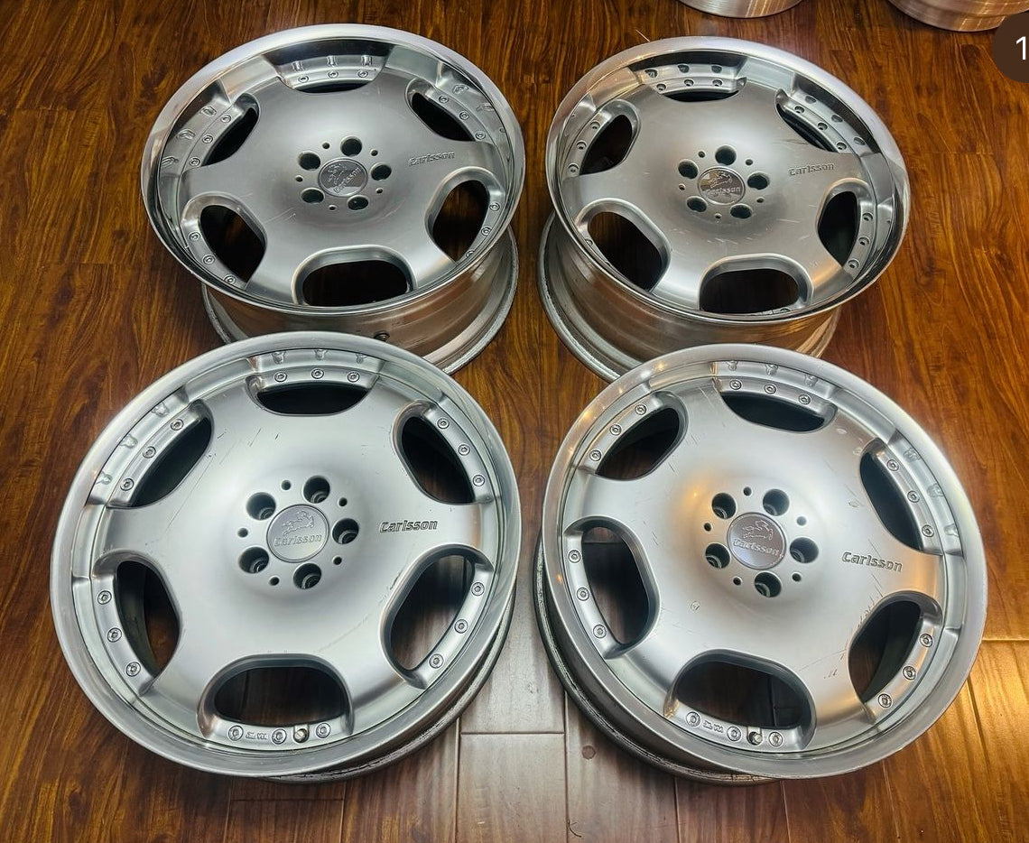 20” Carlsson 6/2 8,5” / 9,5” staggered.