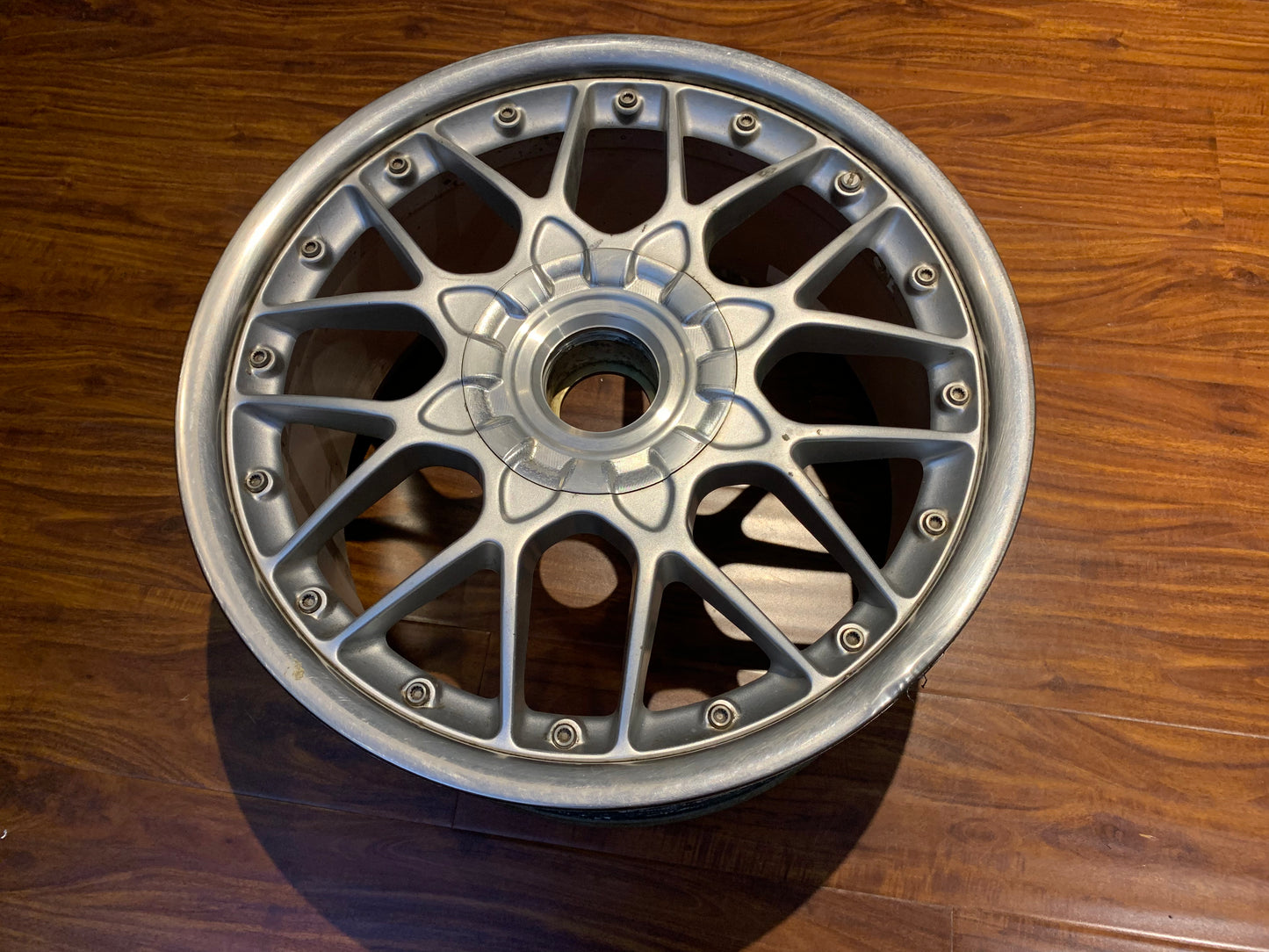 Single replacement for 18”  BBS RS2 waffle.