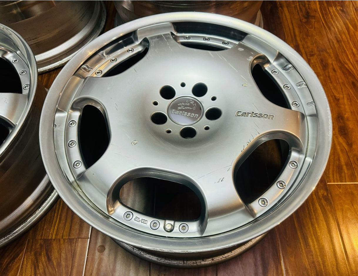 20” Carlsson 6/2 8,5” / 9,5” staggered.