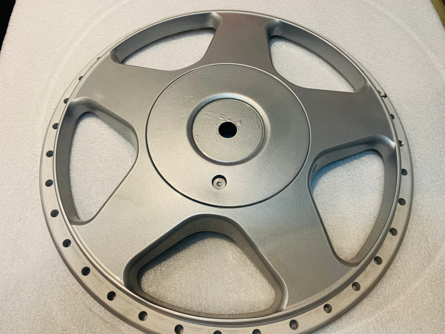 Oz Racing M499 caps                     set of 4.  160mm diameter.