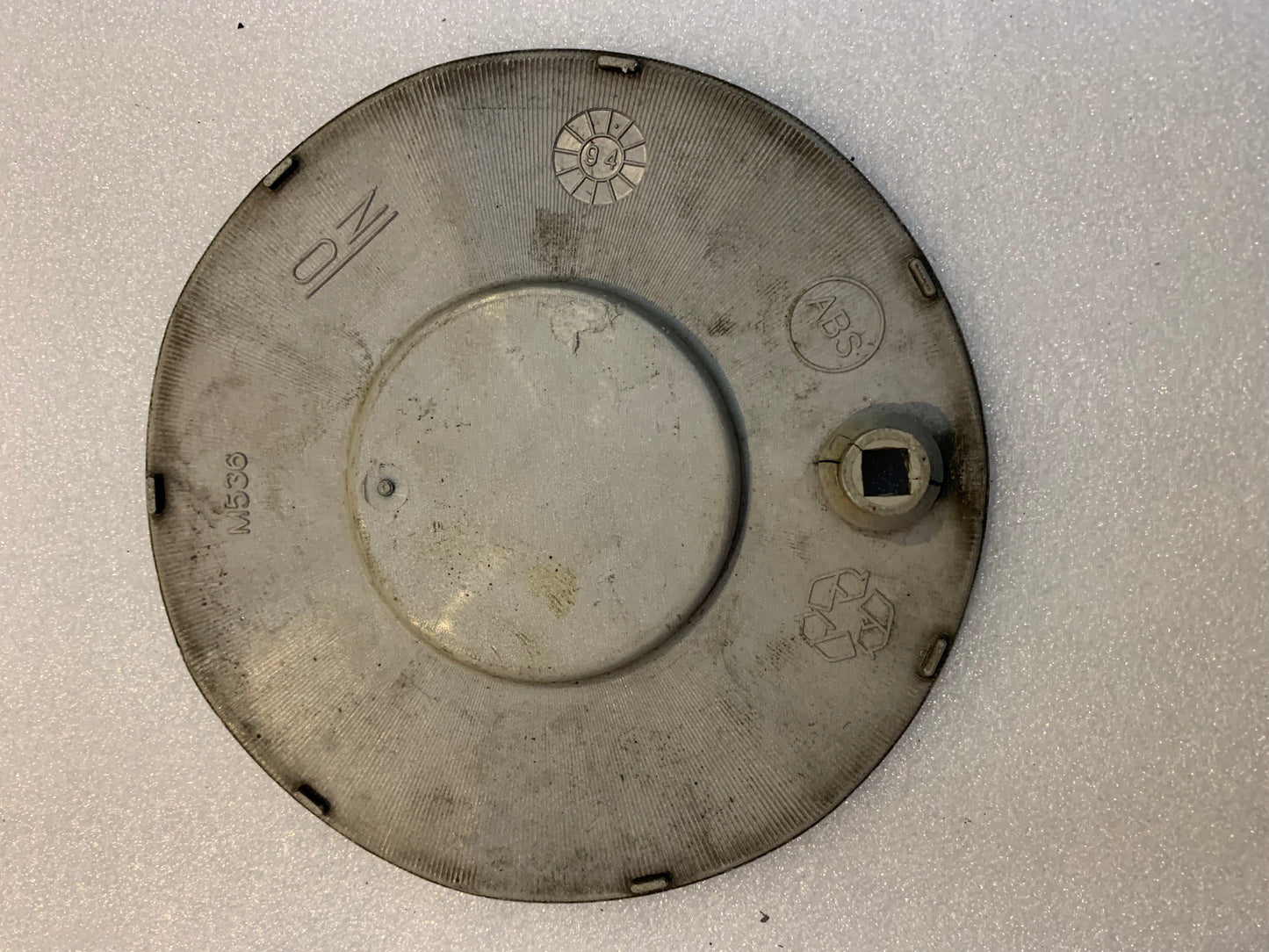 Oz Racing  M536 Genuine single Cap used condition. For 17” Hartman Motorsport wheels.