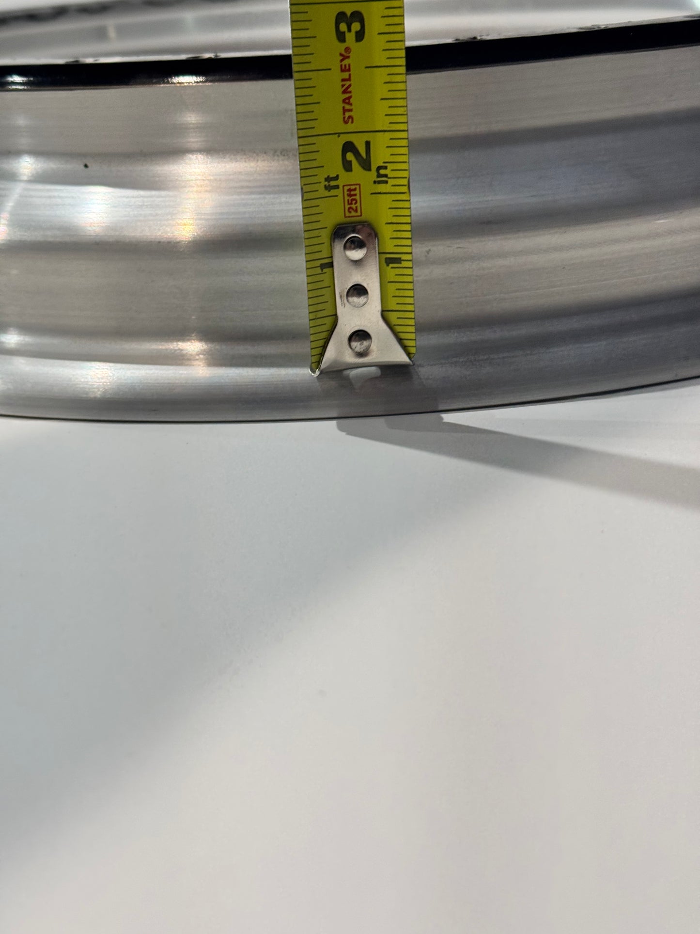 Oz Racing 17”x 2,5” 35 holes Outer lips authentic New old stock.