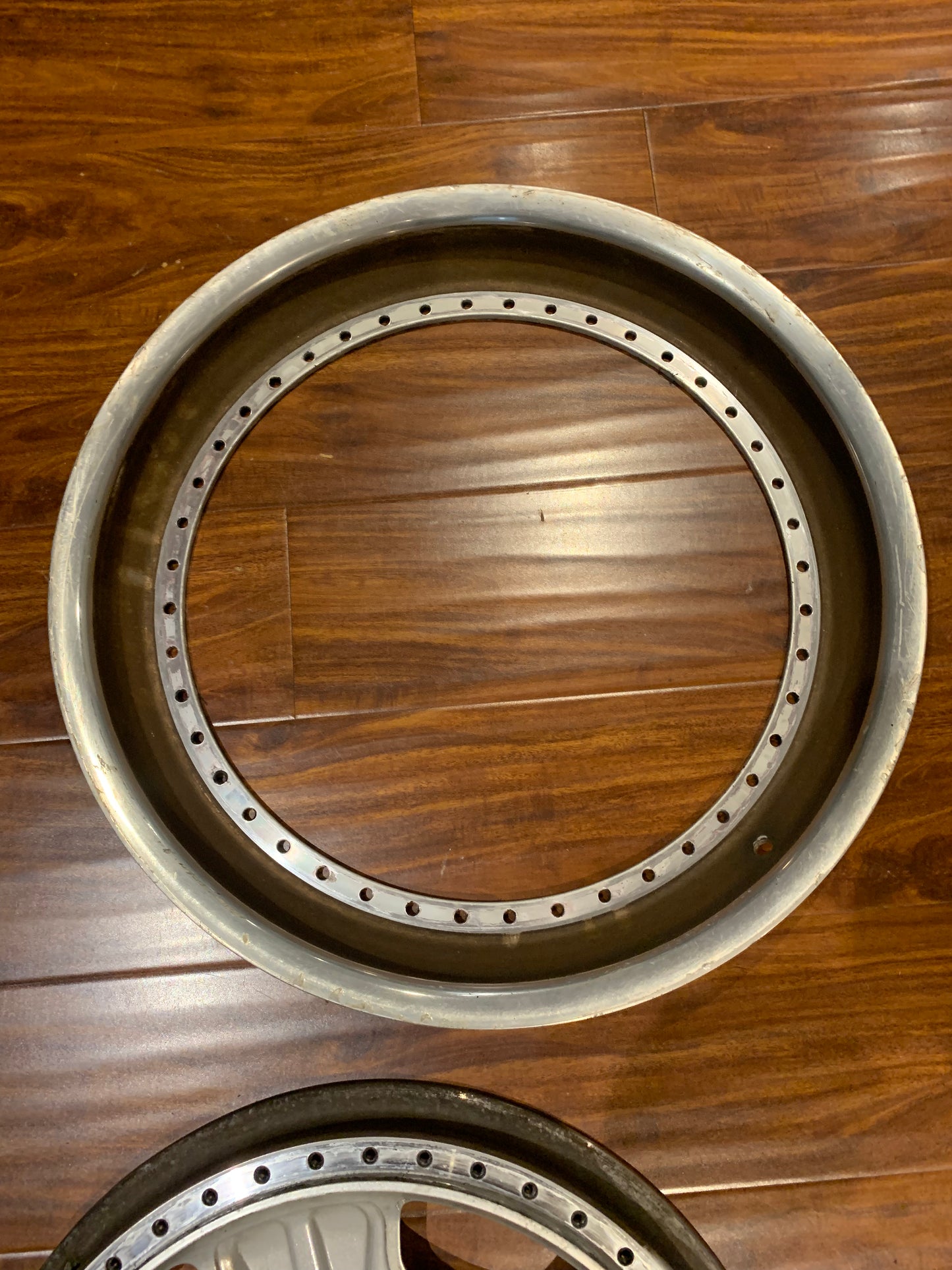 Lorniser RSK3 hidden hardware 19” single Face + 2” outer lip.