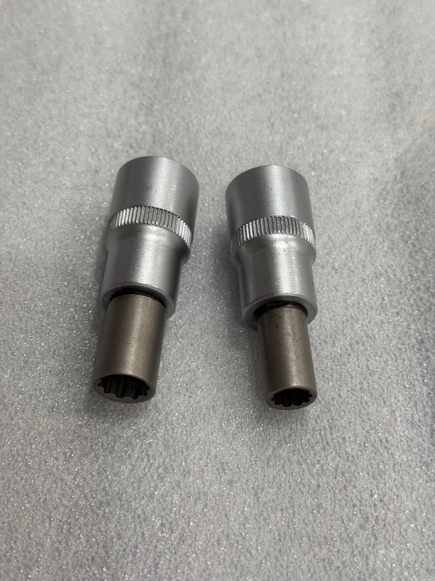 Special sockets set for Oz Racing classic multi piece wheels.