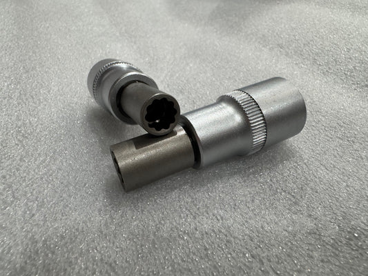 Special sockets set for Oz Racing classic multi piece wheels.