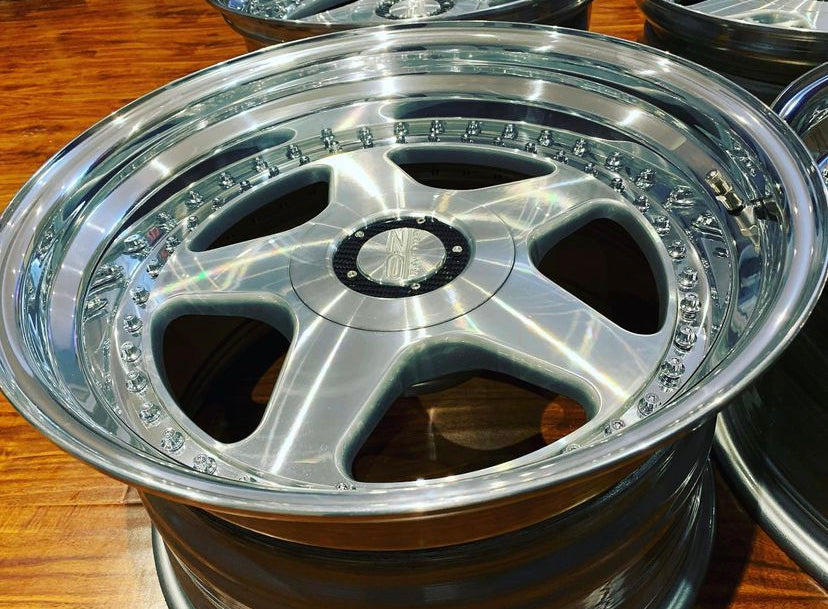 17”/18” OZ Racing Futura 5x108 Lotus Esprit