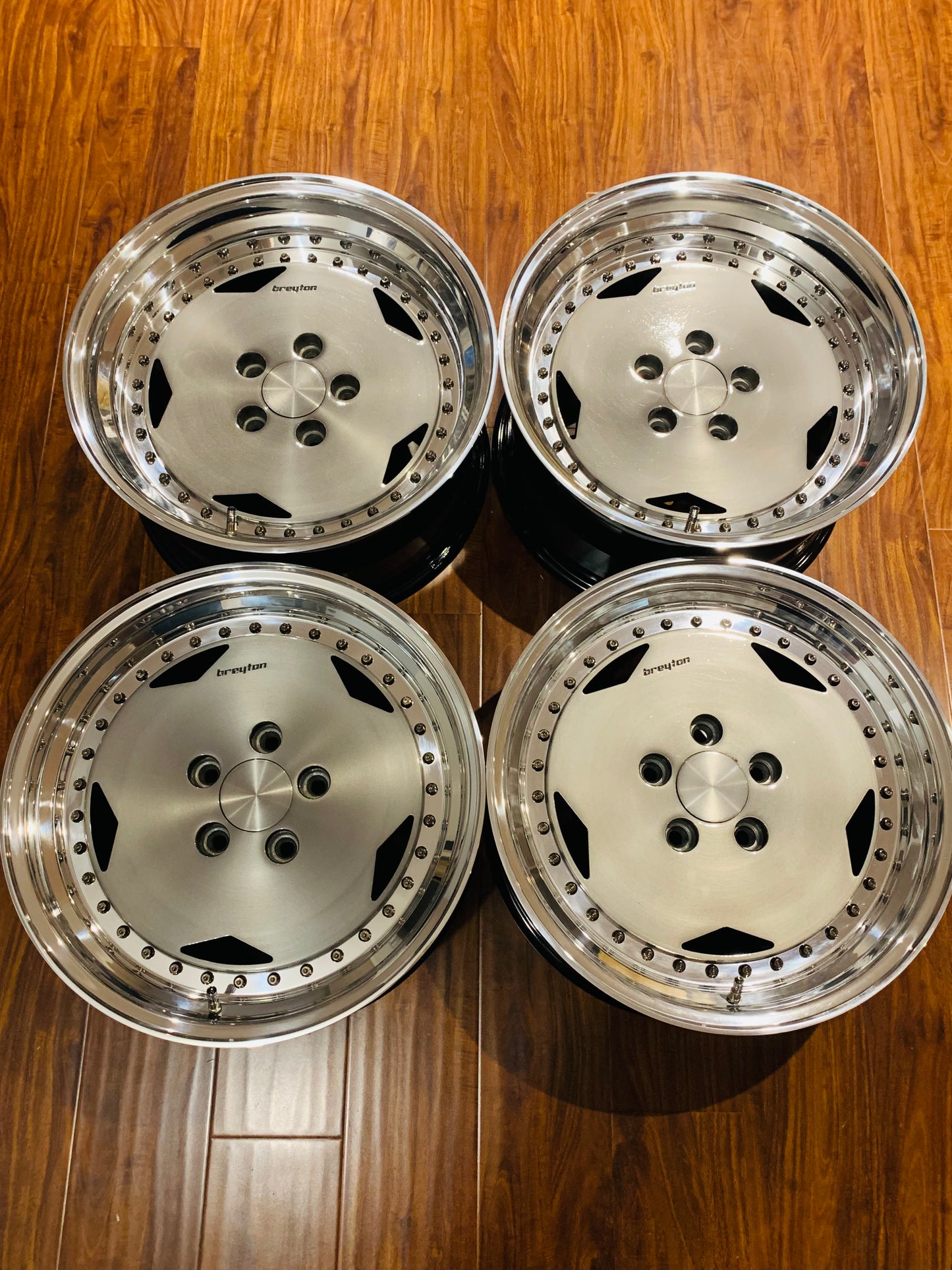 17” OZ Racing Breyton 5x120 BMW E34 , E30 M3 specs: