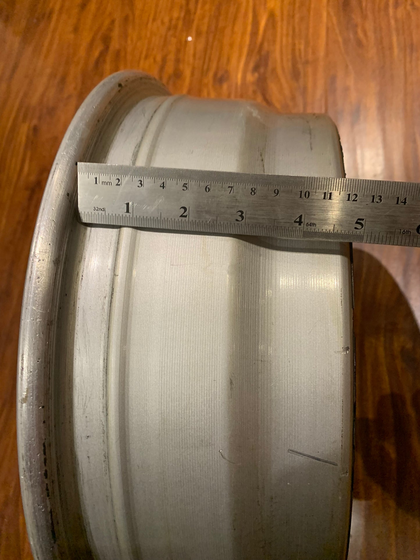 BBS Rs 15” 30 hole inner barrel size 5”