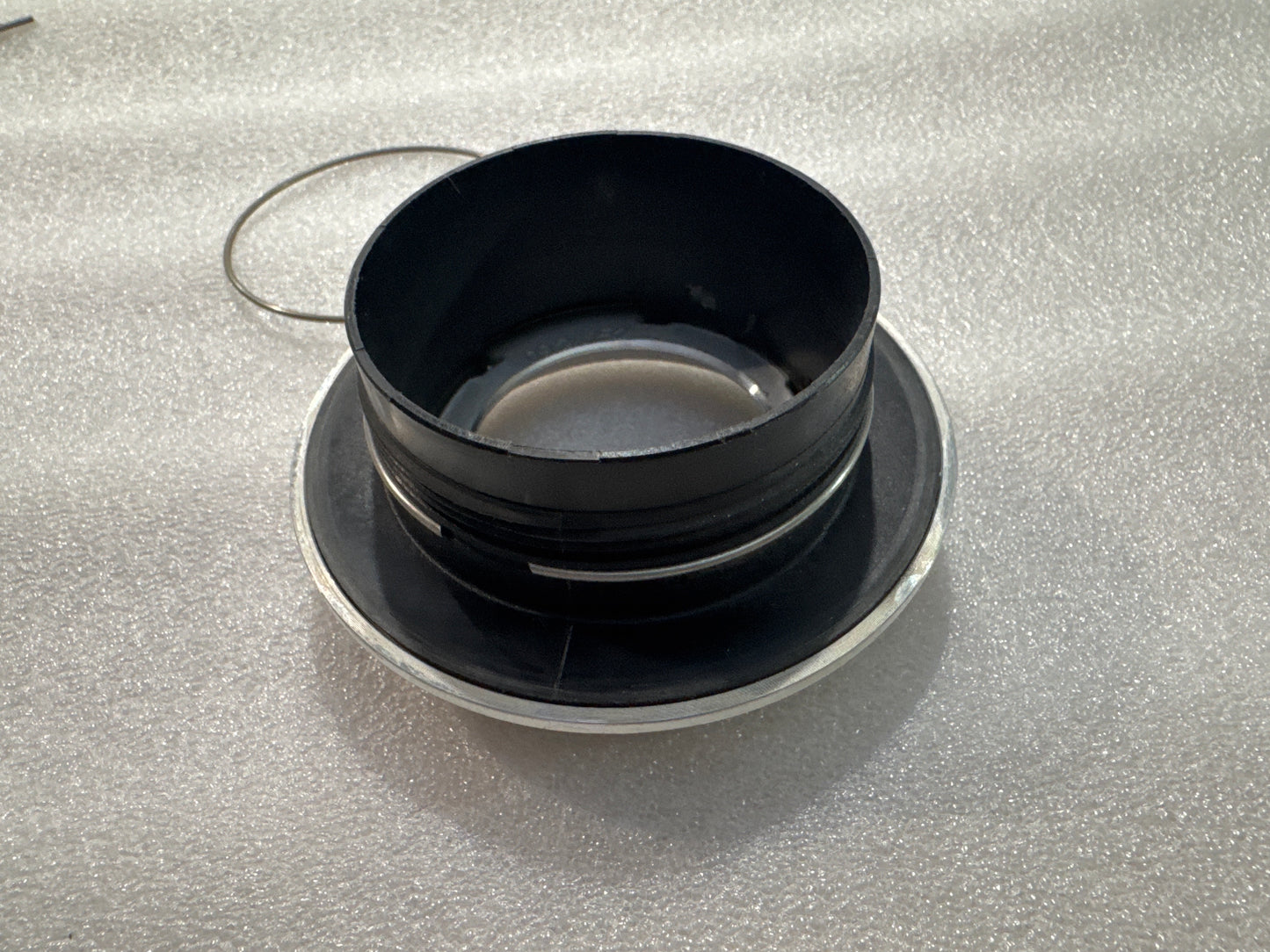 BBS RS , RS2 CENTER CAP METAL RING SECURING CLIP LARGE TREAD.