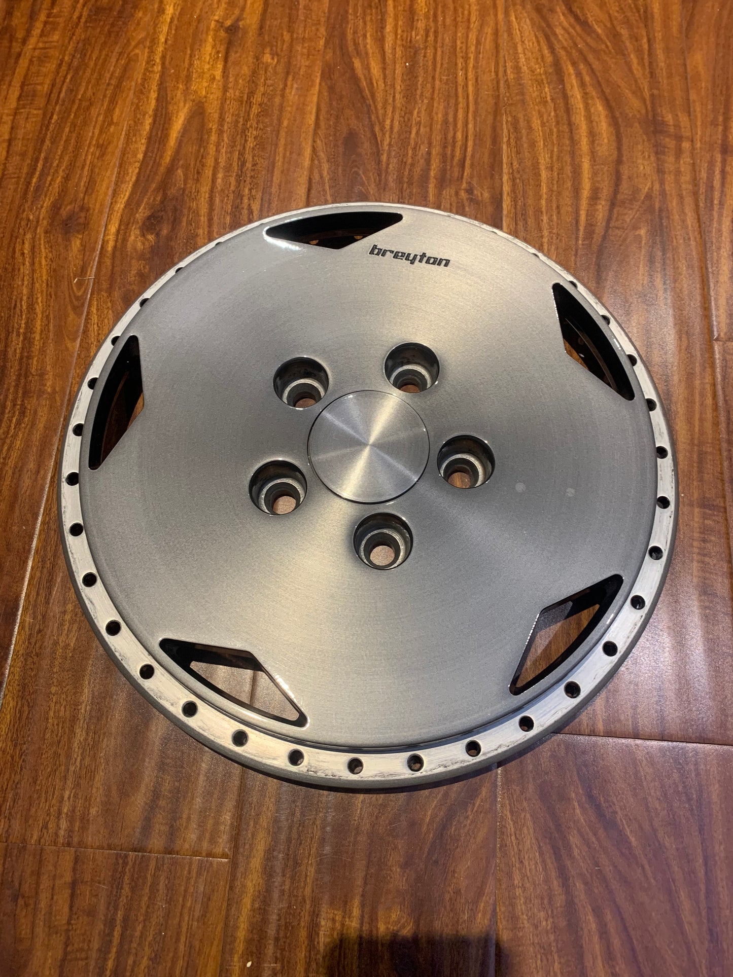 Billet Aluminum replacement  M242 OZ Racing 75mm caps with spring steel holders. AMG Aero 3 ,OZ Racing Breyton, Ac Schnitzer type1 Wheels.