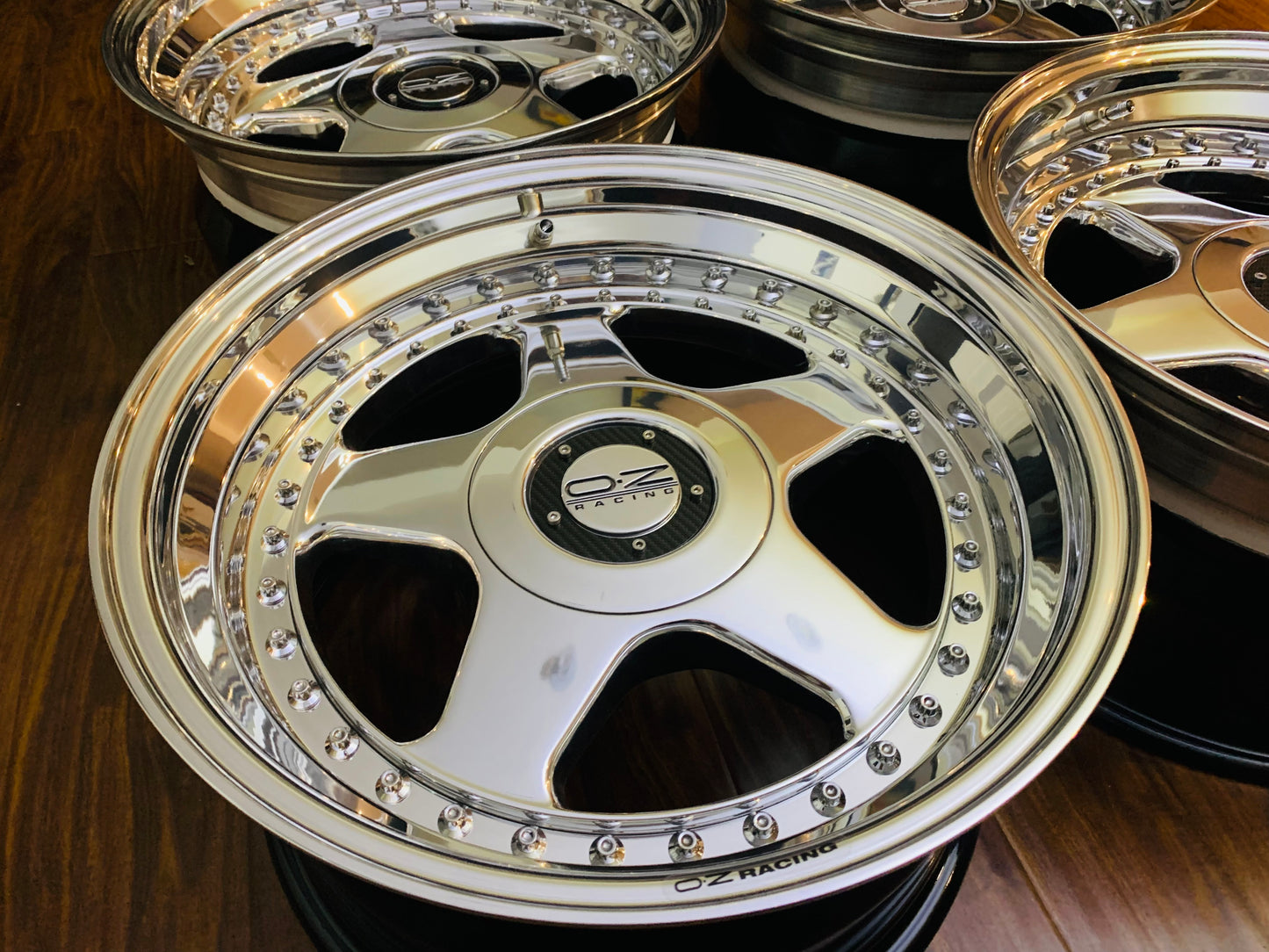 17” OZ Racing Futura ceramic polished finish 5x120 , 5x112 , 5x108 , 5x100 , 5x114,3 ( redrill) 4x100 ( redril) . Built to order.