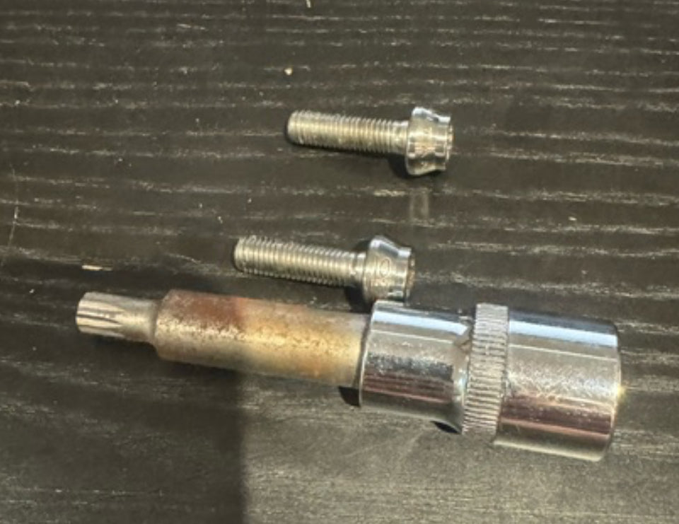 Oz Racing titanium bolts socket – ozrims