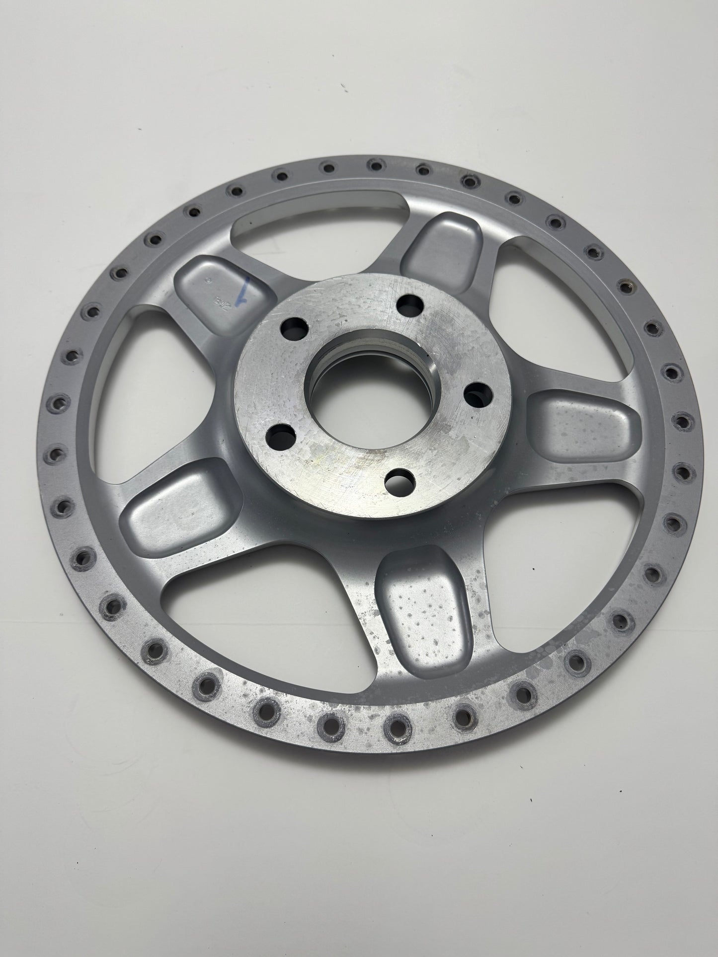 Oz Racing Futura 5x120 single Face NOS BMW 17” 35 holes.