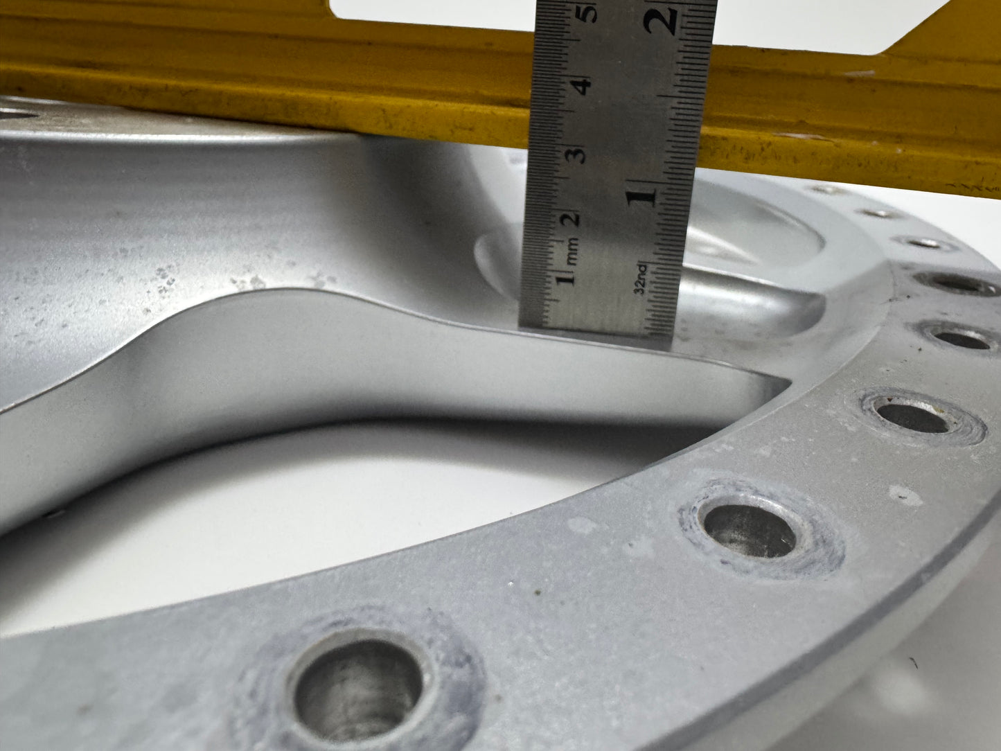 Oz Racing Futura 5x120 single Face NOS BMW 17” 35 holes.