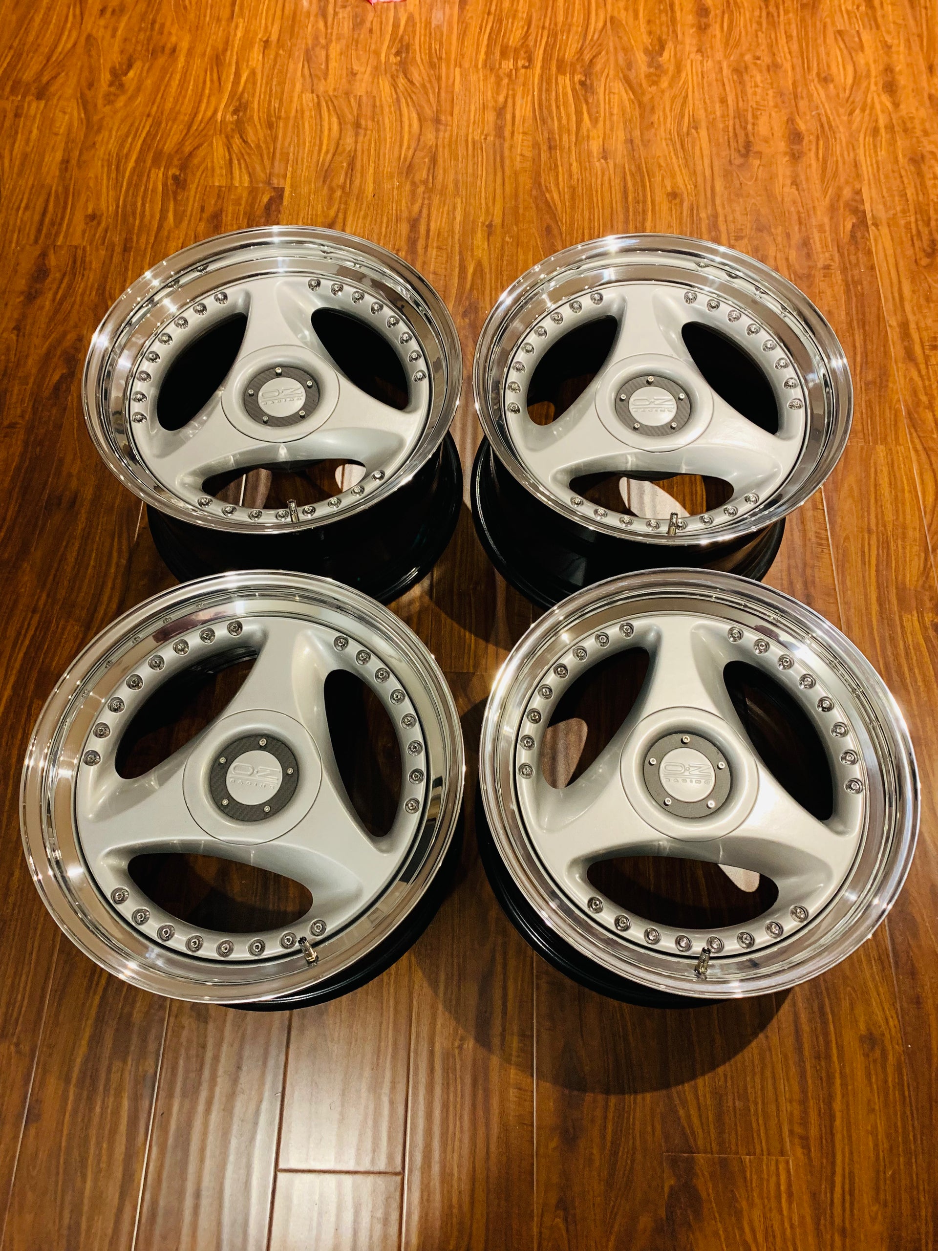 O.Z CYGNUS 17x7j 4x114.3日本製ホイール 17” Oz Racing Cygnus 5x120 BMW – ozrims